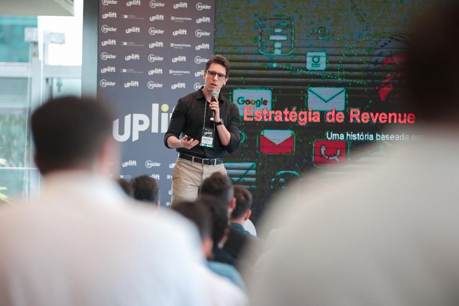 Marcos Caringi em evento